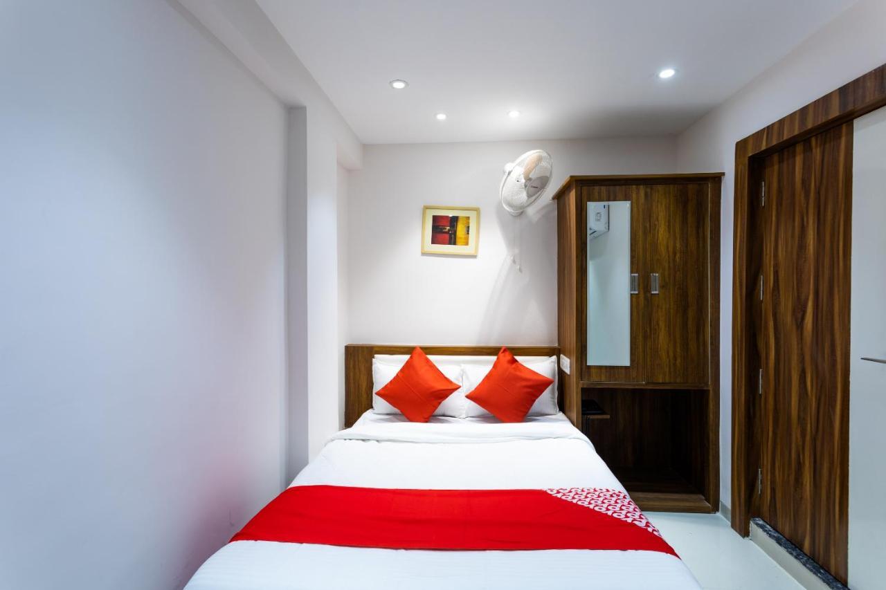 Oyo 29585 The Cliff Hotel Indore Luaran gambar