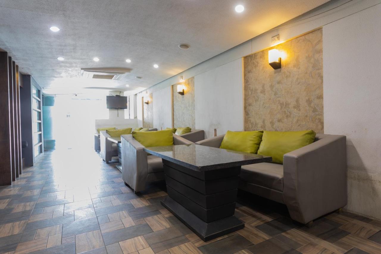 Oyo 29585 The Cliff Hotel Indore Luaran gambar